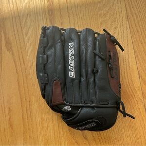 Easton BX1400B Black Magic 14" RHT Black/Tan Baseball Glove Mitt
